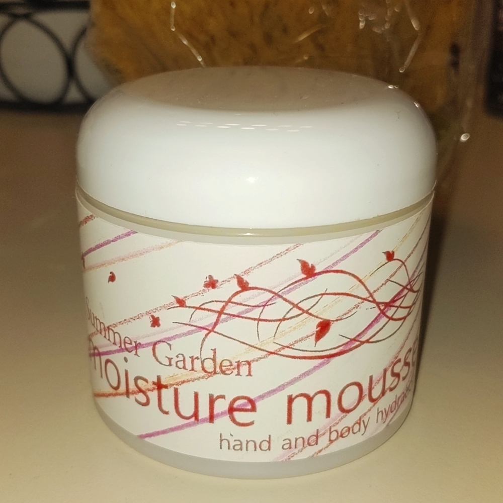 ❤️ Summer Garden Hand Body Mousse NEW